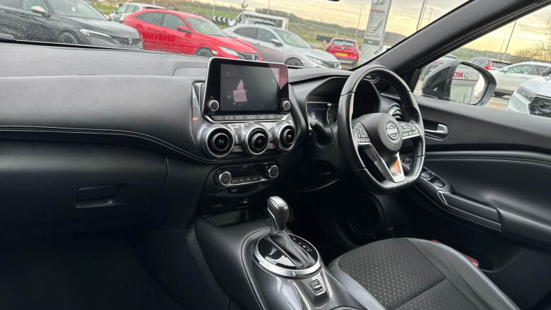 Nissan Juke 1.0 DiG-T 114 N-Connecta 5dr DCT Petrol Hatchback